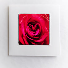 Load image into Gallery viewer, Heart Rose